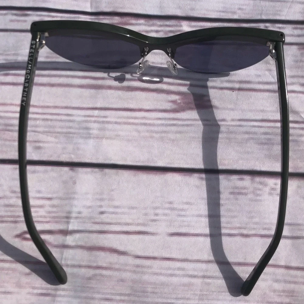 🆕 Stella McCartney Green & Gold Core Sunglasses (810)